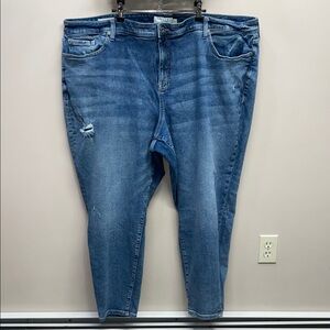 Torrid Denim First At Fit Mid Rise Skinny Jeans Distressed size 30T